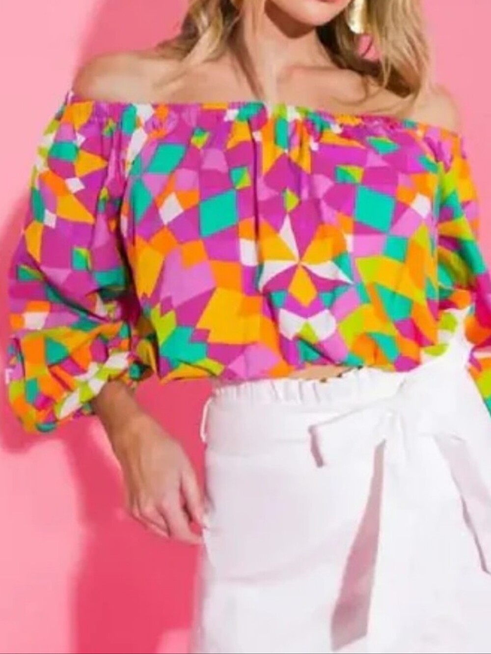Flying Tomato Geometric Top